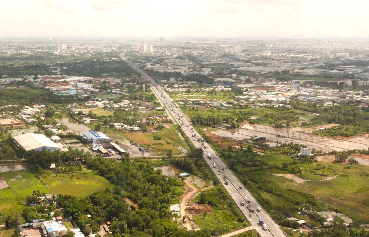 Chính thức mở rộng quốc lộ 22 lên 10 làn xe, xây thêm 7 cầu vượt