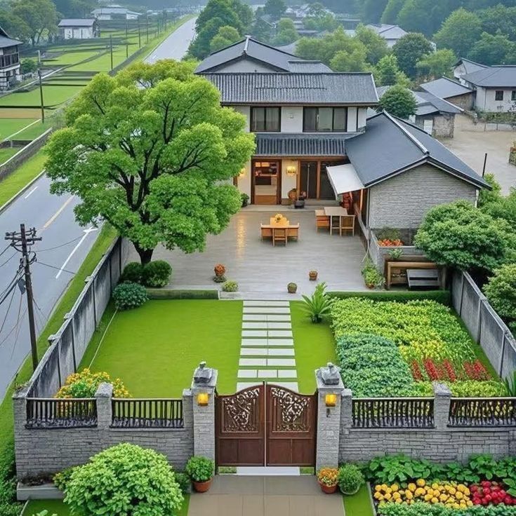 Gợi ý 3 phong cách thiết kế sân vườn sang trọng & đẹp