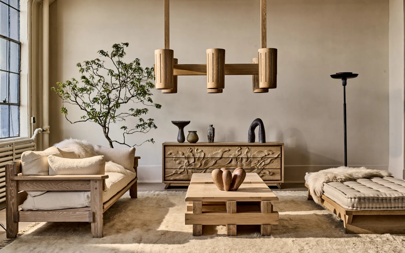 Thiết kế nội thất Japandi thường chú trọng đến các giải pháp lưu trữ thông minh (Nguồn ảnh: VOUGE)