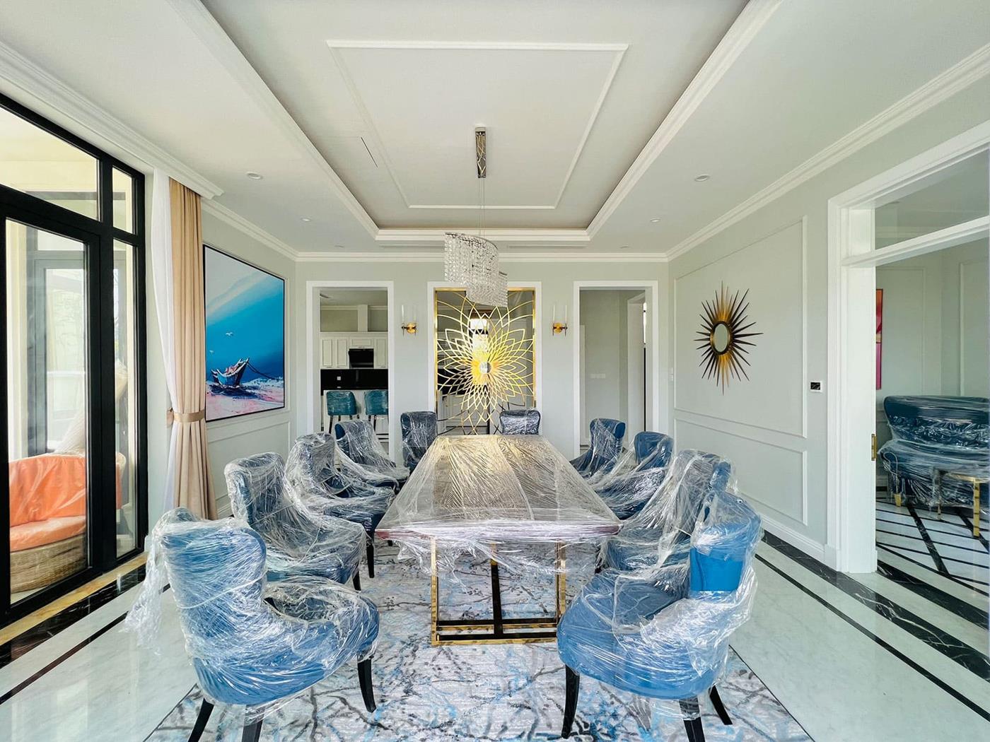 Hình ảnh thự tế khu biệt thự Bason The Victoria Vinhomes Golden River tại phường Bến Nghé, Quận 1.