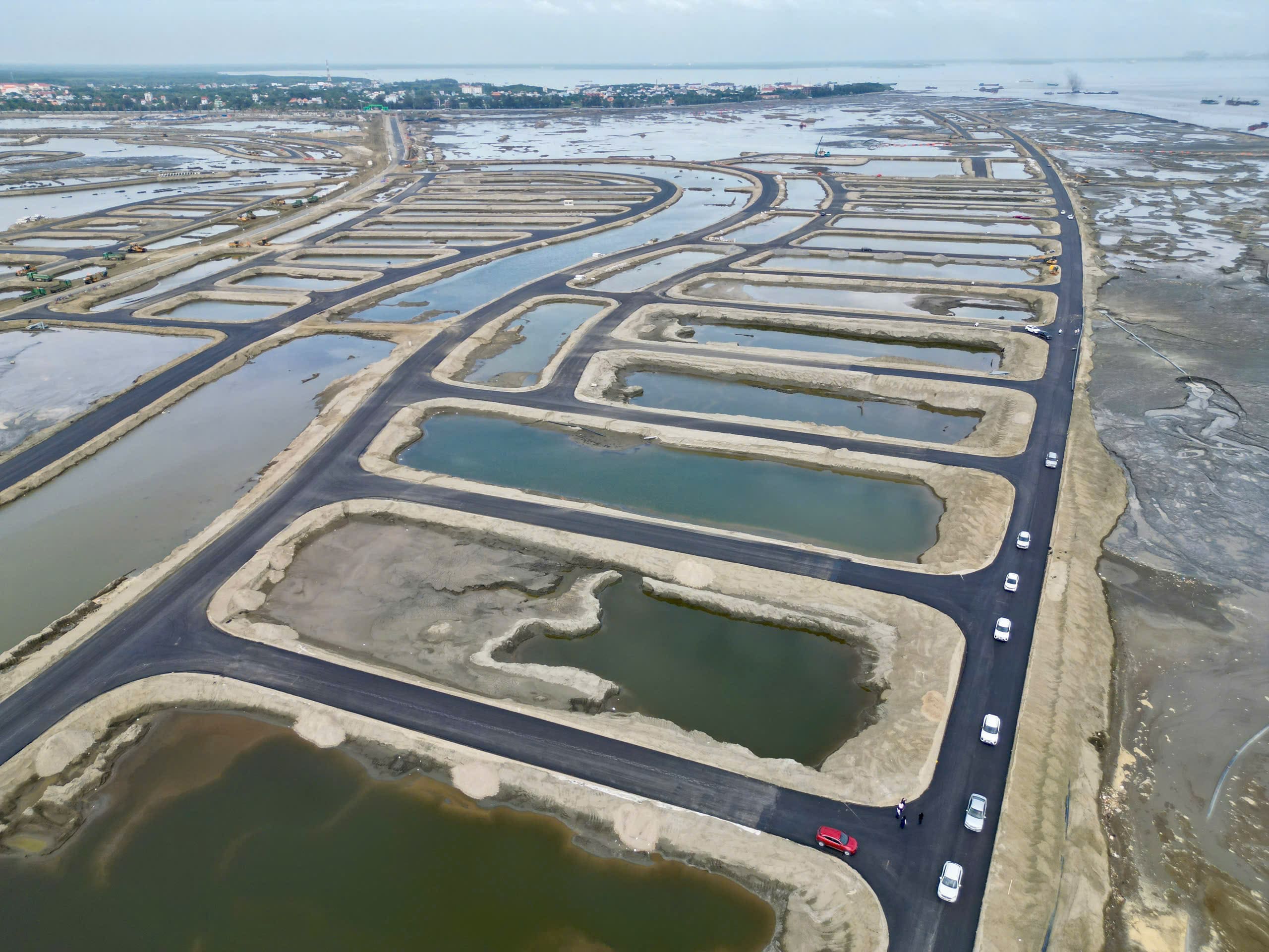 Hình ảnh tiến độ xây dựng dự án Vinhomes Green Paradise (Chụp ngày 25/11/2025)