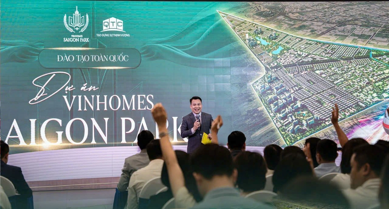 Các hoạt động đào tạo diễn ra với tần suất dày đặc giúp các chuyên viên môi giới có thể tư vấn cho khách chính xác, tận tâm 