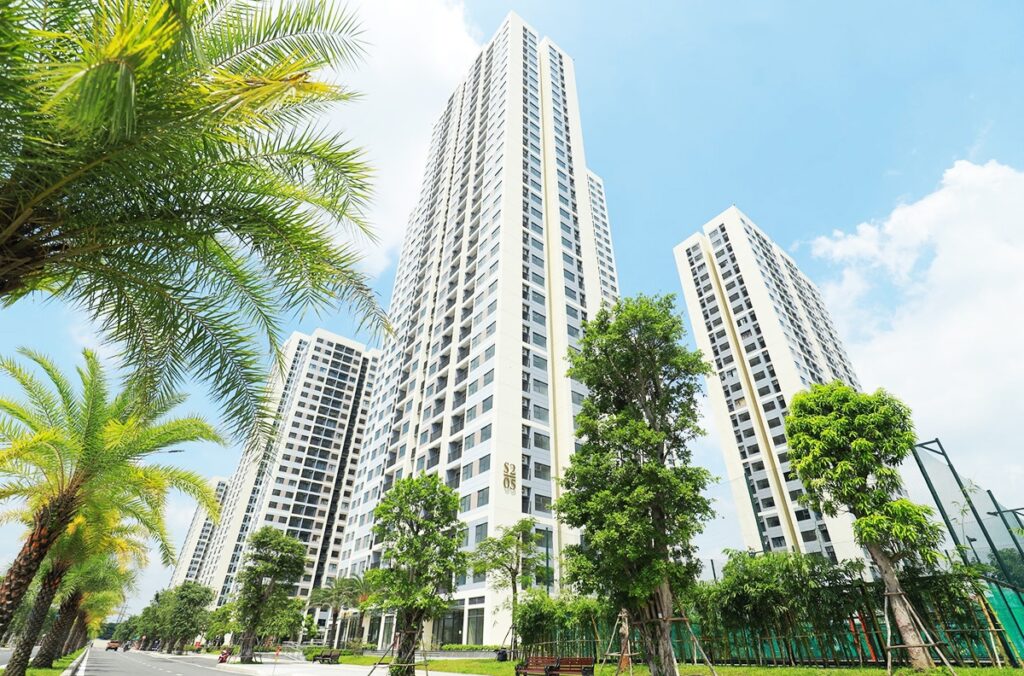Ảnh thực tế tòa S2.05 phân khu The Rainbow - Vinhomes Grand Park Quận 9